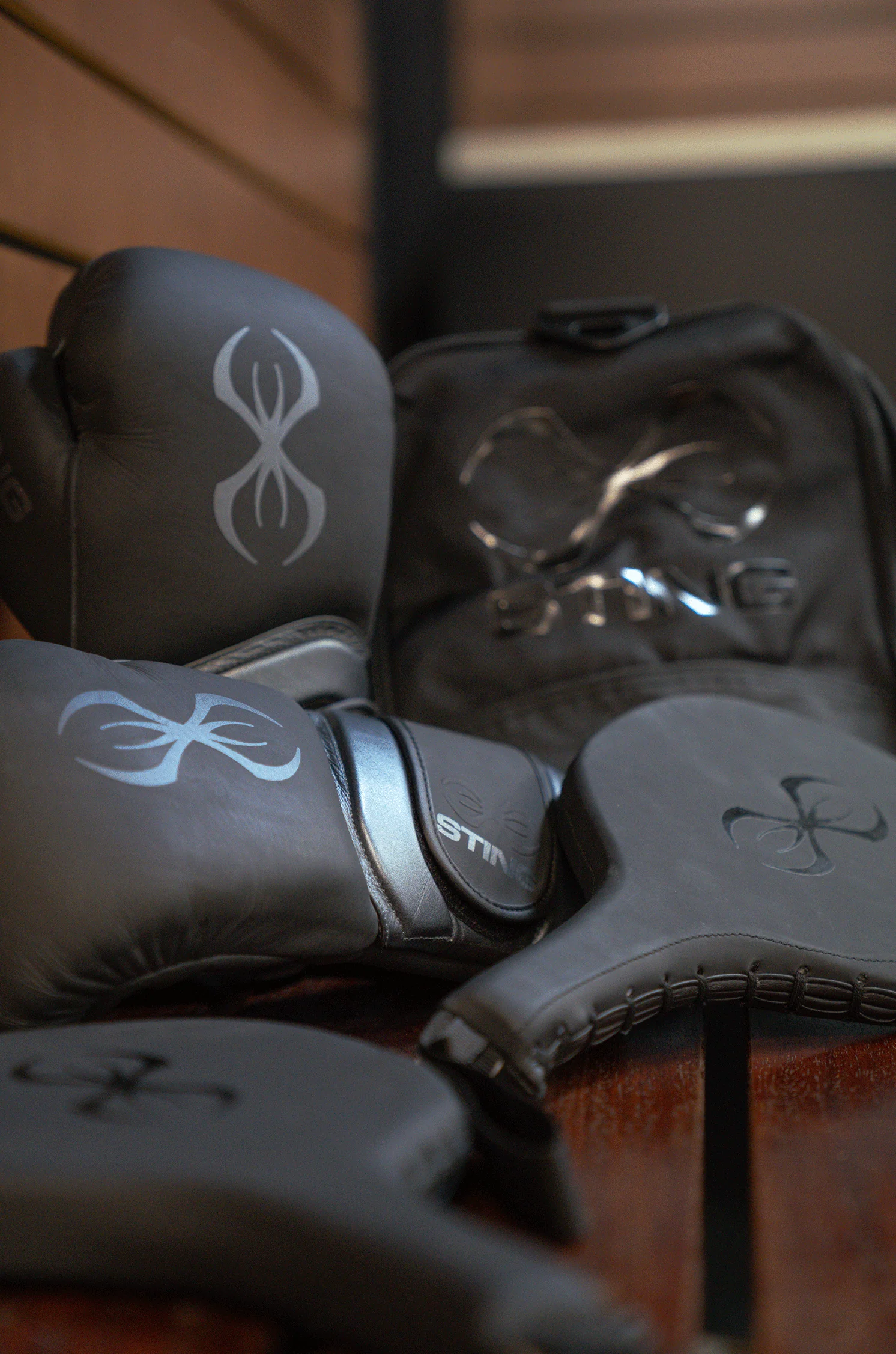 Viper X Sparring Gloves - Image 7